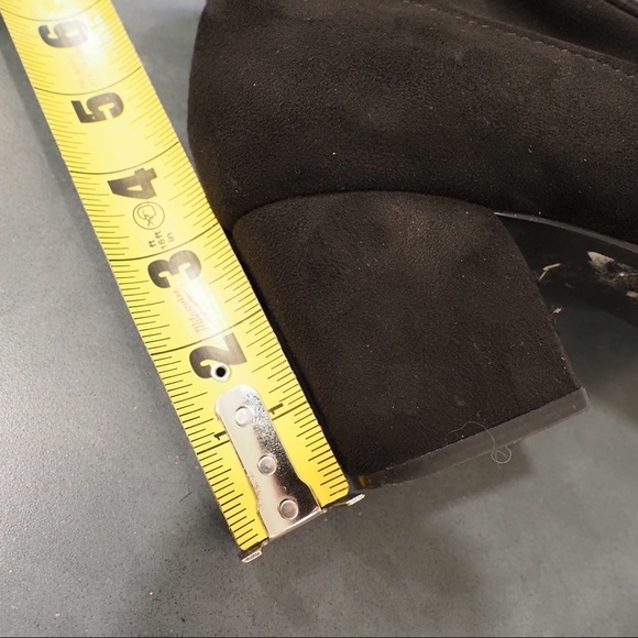 Marc Fisher sz 7.5 Leave2 black suede ankle booties - Picture 15 of 16